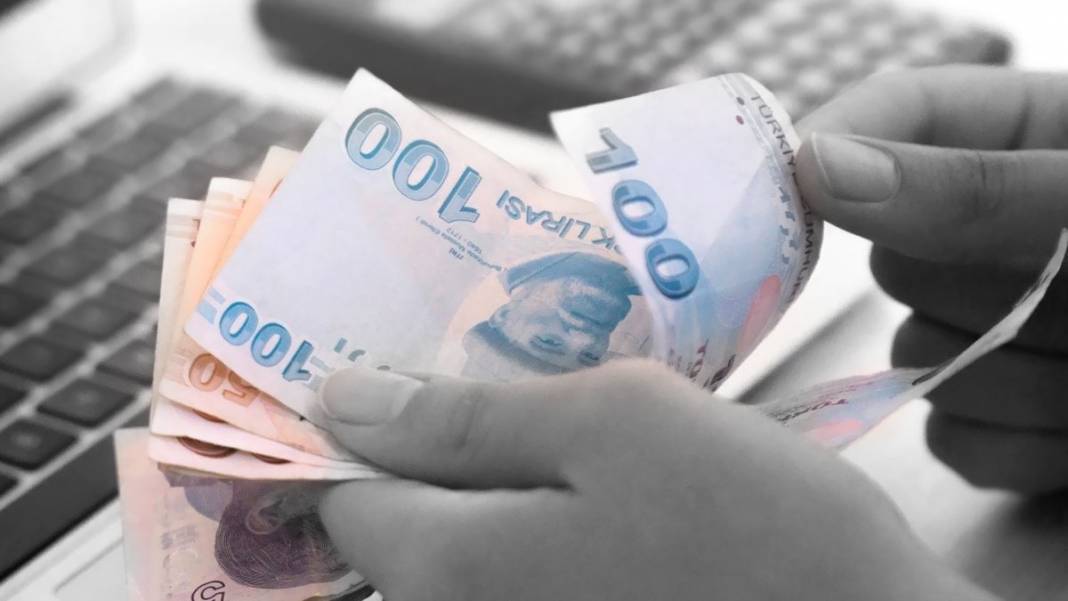 PTT'den 3 bin TL yardım! Kimliklerinizle çekebilirsiniz 5